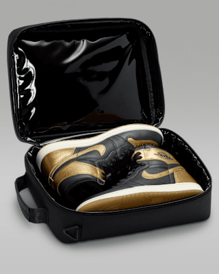 Jordan The Collectors Shoe Box (13L). Nike.com